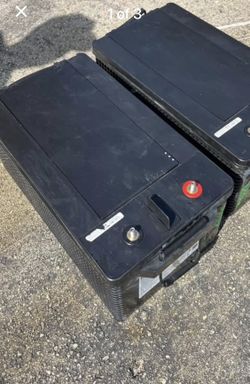 8 D Interstate Battery Only 1 Left
