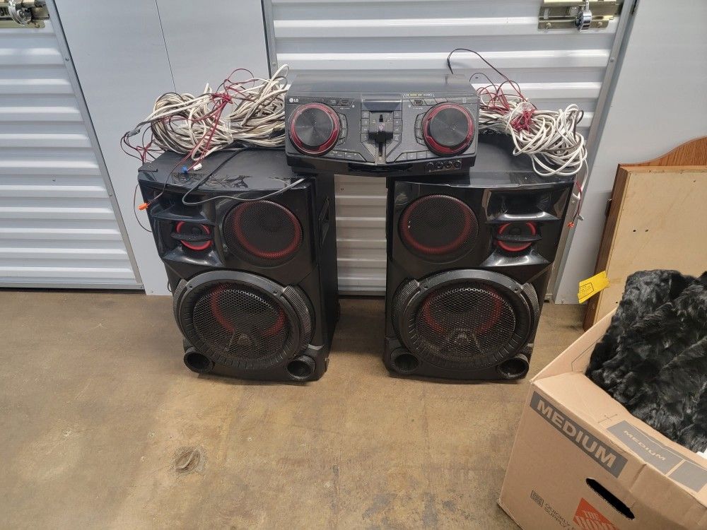 LG CJ98 Stereo System Bluetooth