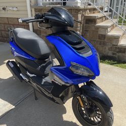 Flywing 150cc Moped 2023