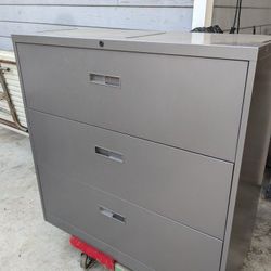3 Drawer Filling cabinet 42 Inch Wide 