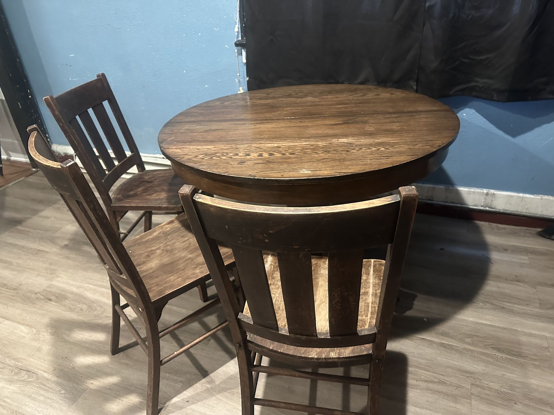 Antique Oak solid Wood dining Table And 4 chairs