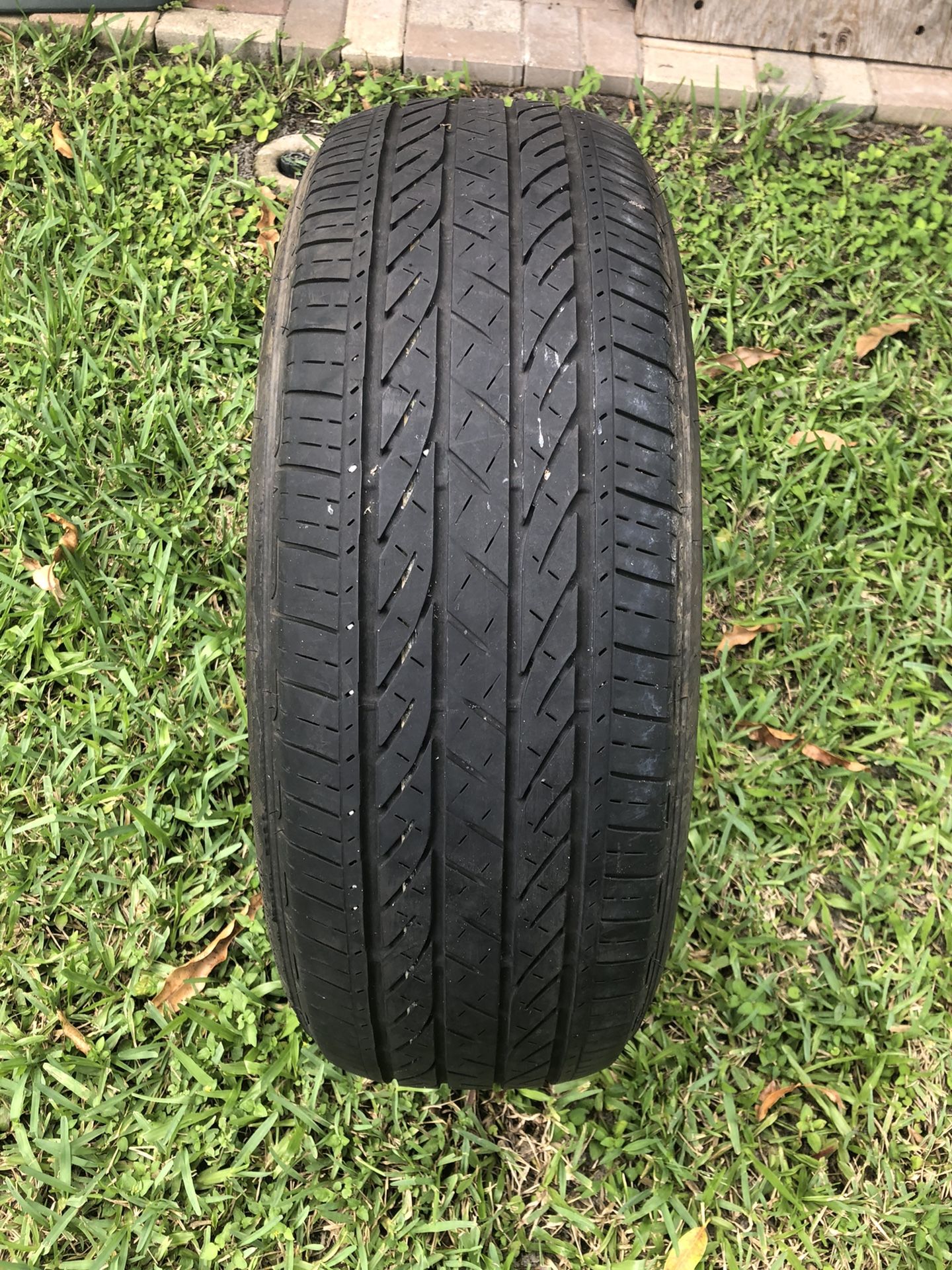 Bridgestone Dueler 225/60R18