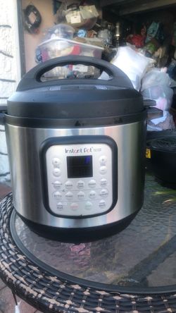 Instant pot pressure cooker