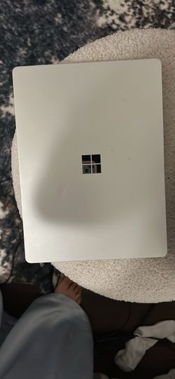 Surface go 2 laptop