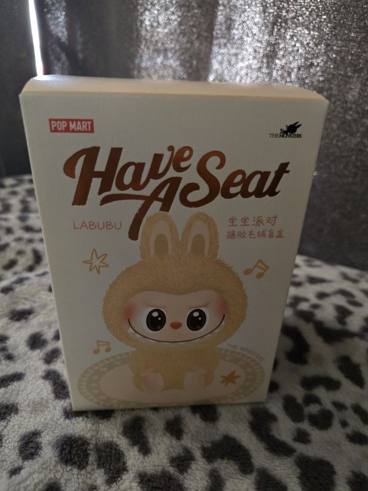 Pop Mart Have A Seat Labubu (Dada)