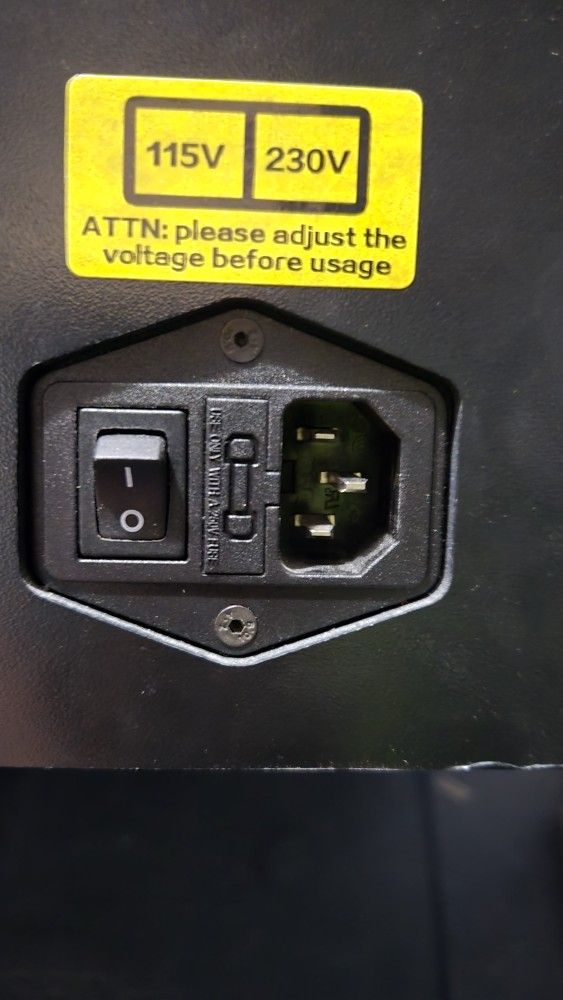 Flashforge Creator Pro, Missing Power Cable And One Of The Extruders Wobbles, Probably Used For High School Robotics Or Something