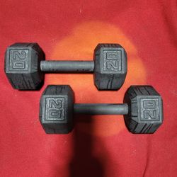 SET OF 20LB.  HEXHEAD DUMBBELLS TOTAL 40LBs  11525 S HALSTED DUNKIN DONUTS/7111.S WESTERN WALGREENS  
40$  CASH ONLY AS IS