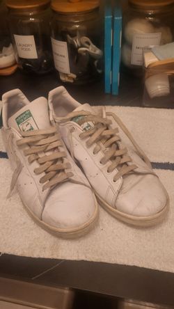 Adidas tennis shoes