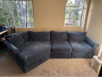 NEED GONE Nice Blue Couch