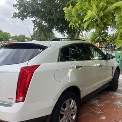 Cadillac SRX 2012