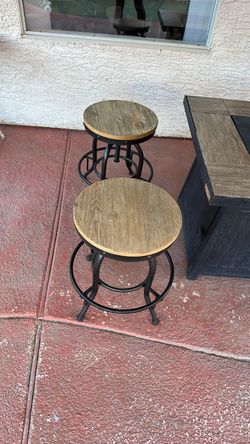 4  stools