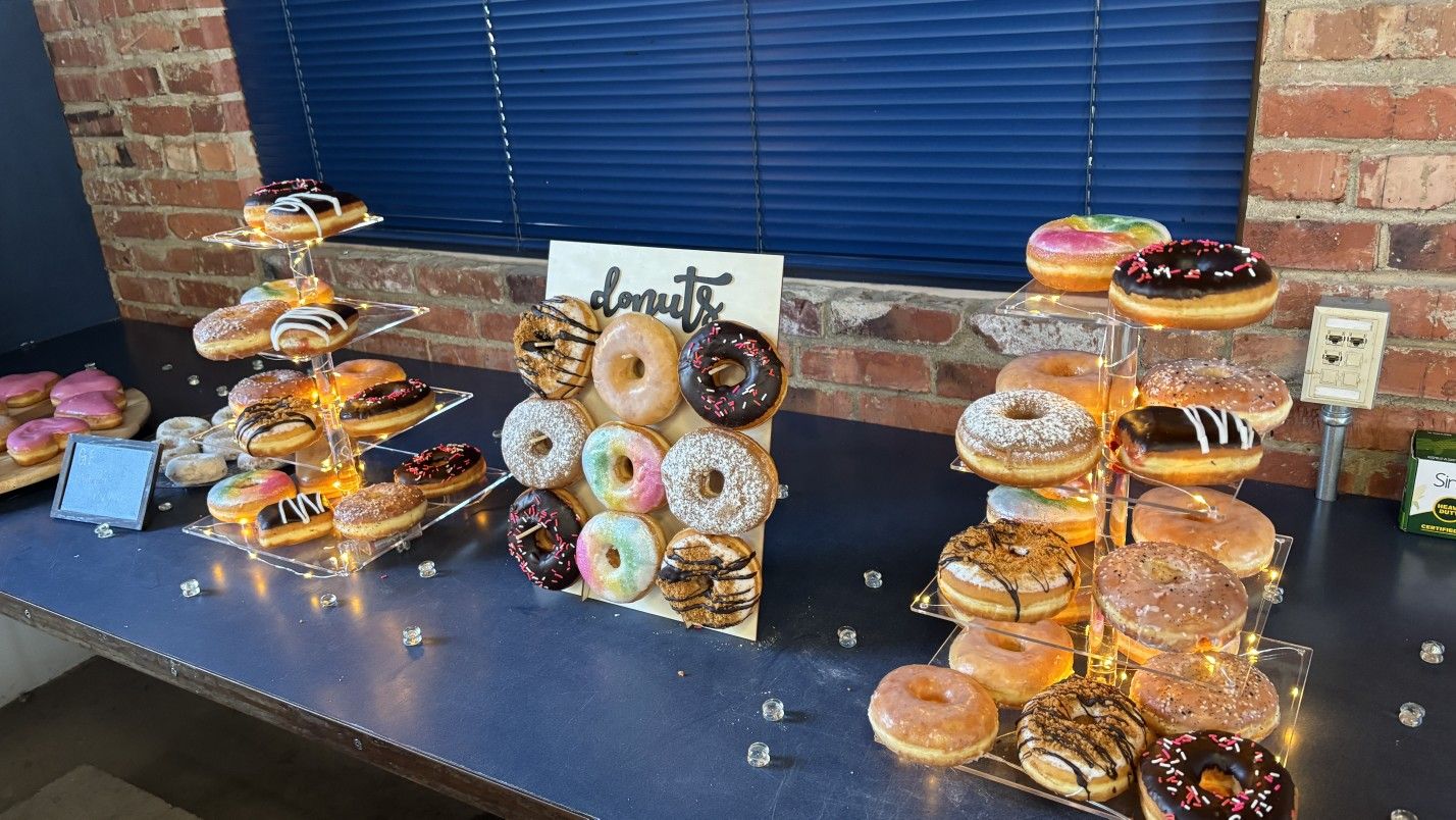doughnut display stands- 3