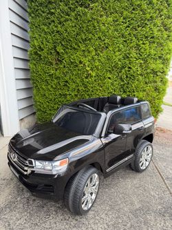 Toyota Land Cruiser Kids Ride-On Car – 12V – Remote Control