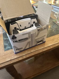 Gamestik (thousands of retro games) Plugs Into Tv with HDMI