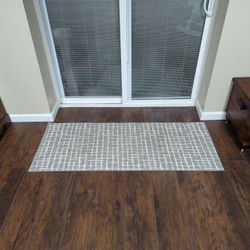 2'x5' Grey/White Doormat