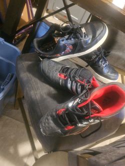 SHOES LOTS OF THEM ALL BRANDS