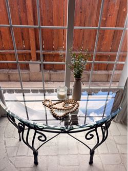 Set of 4 glass tables
