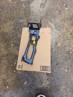 Rh Rear Bumper Braket 25 DODGE RAM OEM