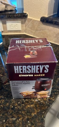 Hershey’s Indoor S’mores Maker – $15