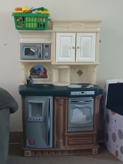 Play kitchen