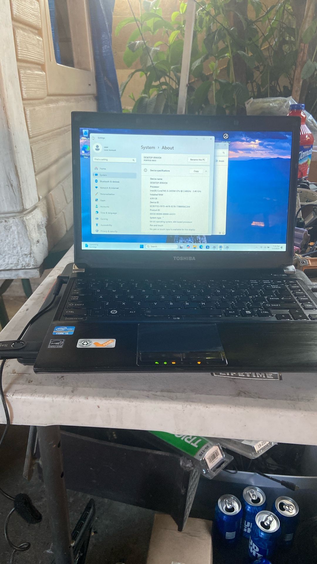 Toshiba Laptop  I5 Windows 11