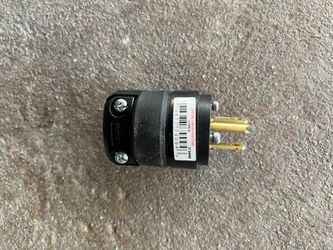 Leviton 15A 125V Straight Blade Plug