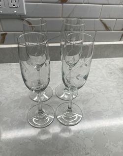 4 New Champagne Glass Cups🥂 