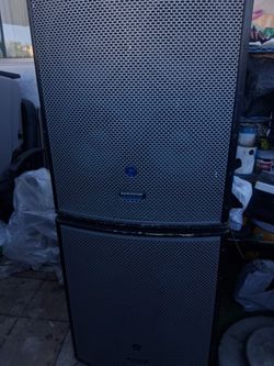 MACKIE SUBWOOFERS (PAIR)