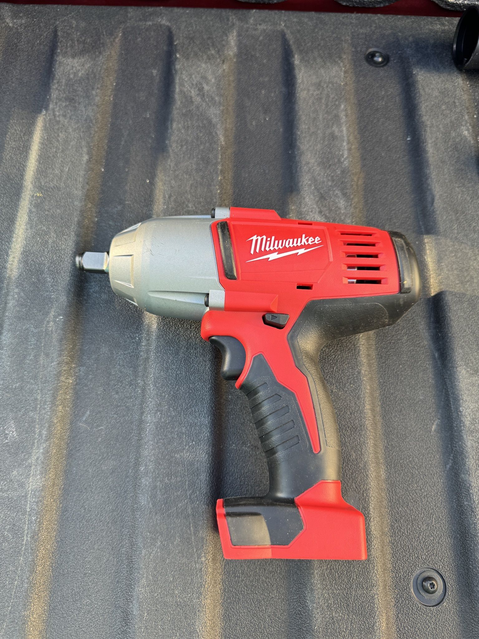 Milwaukee M18 1/2” Impact Wrench Model 2663-20
