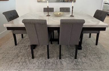 Dinning table with chairs