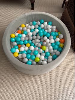 Nuby ballpit