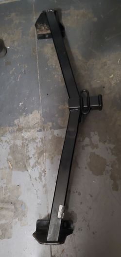 Draw-Tite Class III Trailer Hitch – $100 OBO