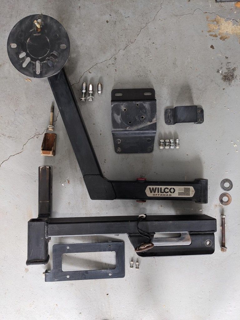 Wilco Offroad Hitchgate Solo Tire Carrier UHG33187