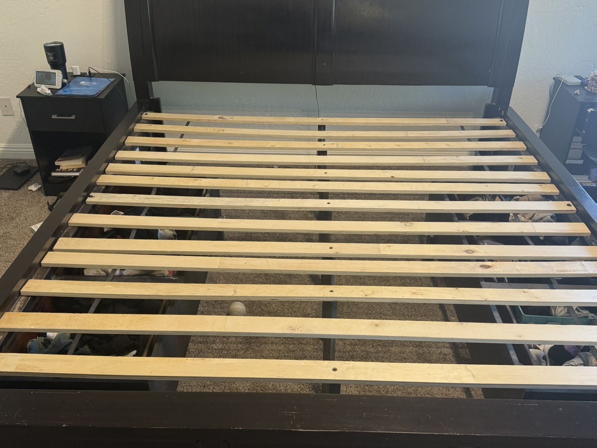 Ashley Furniture Cal King / King Frame With Drawers