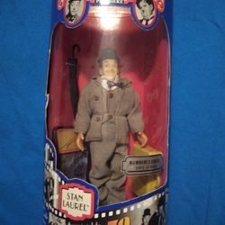 Laurel and Hardy 70th anniversary Limited Edition Collector's Seriesl Fully Posable Action Figure 