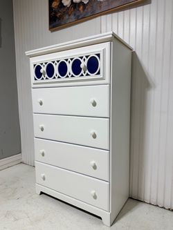Dresser, Cajonera