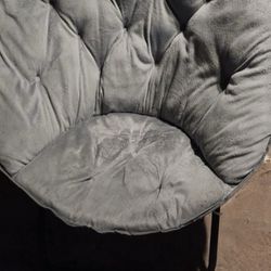 Foldble Saucer Chair