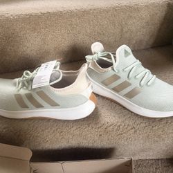9.5 Women Adidas 