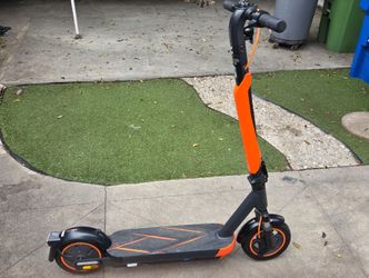 Electric scooter