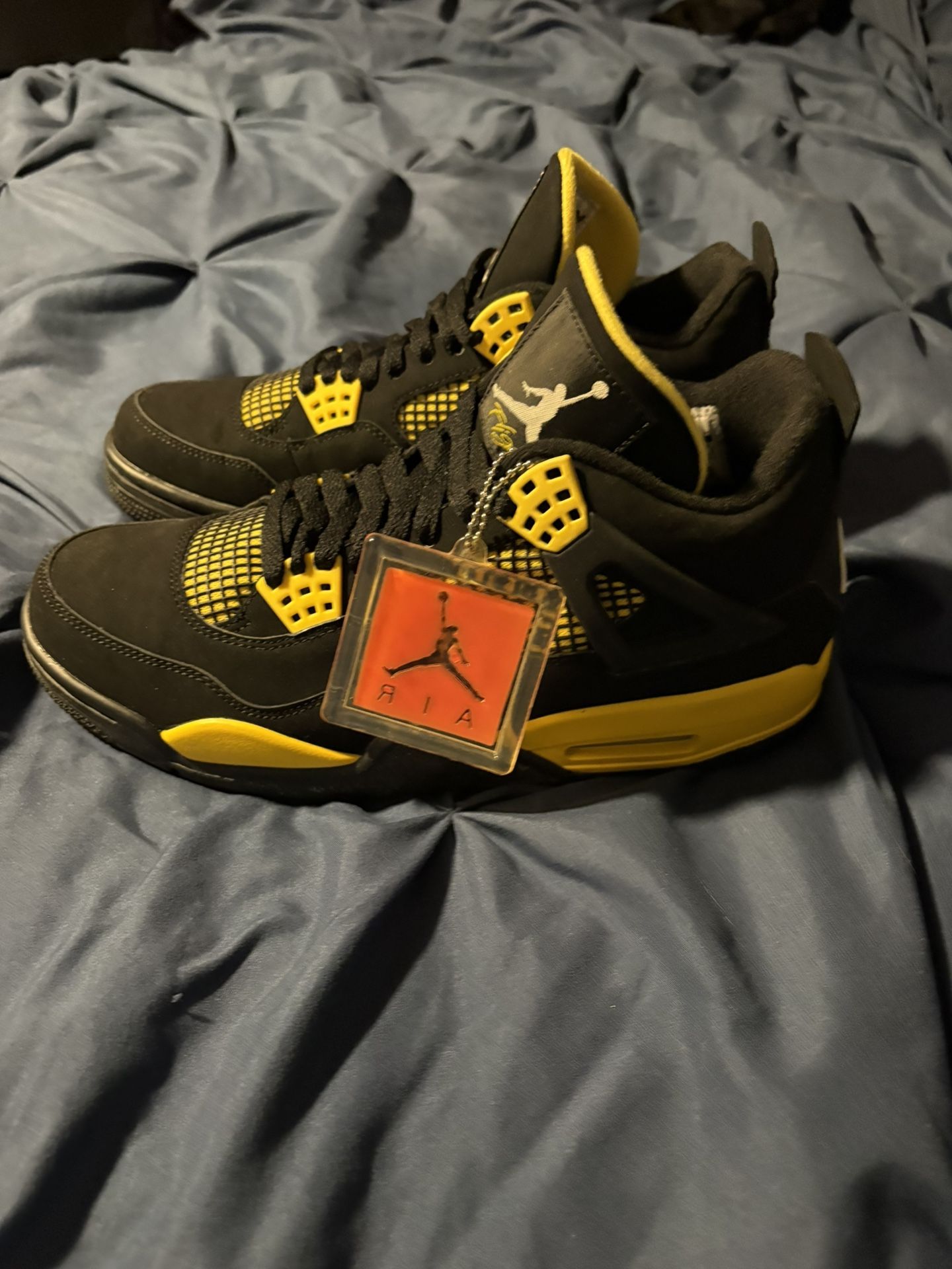 Jordan 4 Thunder Sz 9.5 (2012)
