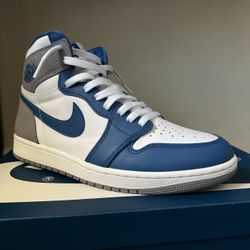 Air Jordan 1 (Size 10M)