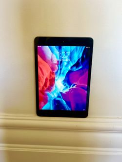 iPad Mini Excellent Condition 