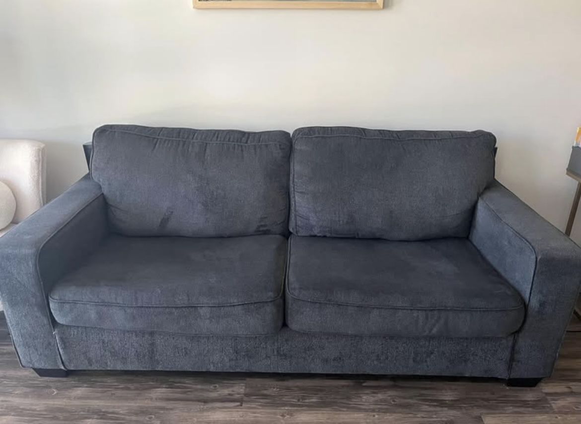 Altari Sofa