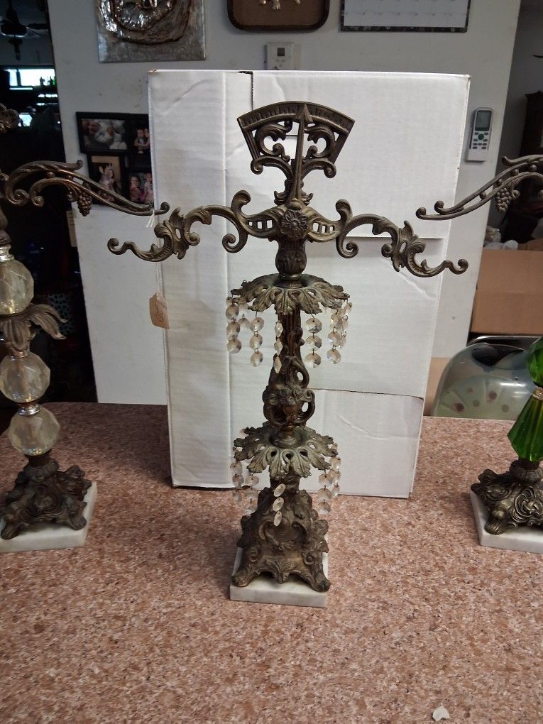 3 vintage Scale of justice.