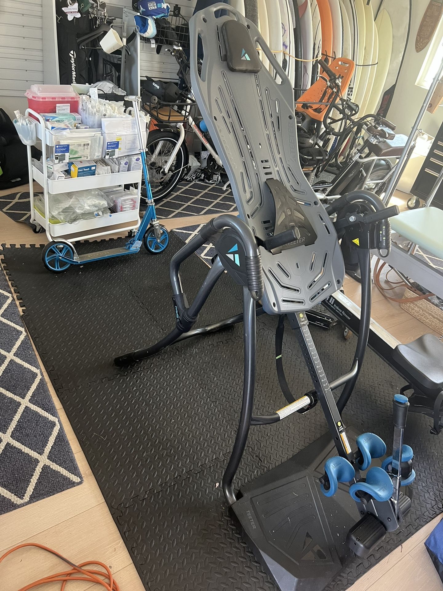 Teeter Inversion Table
