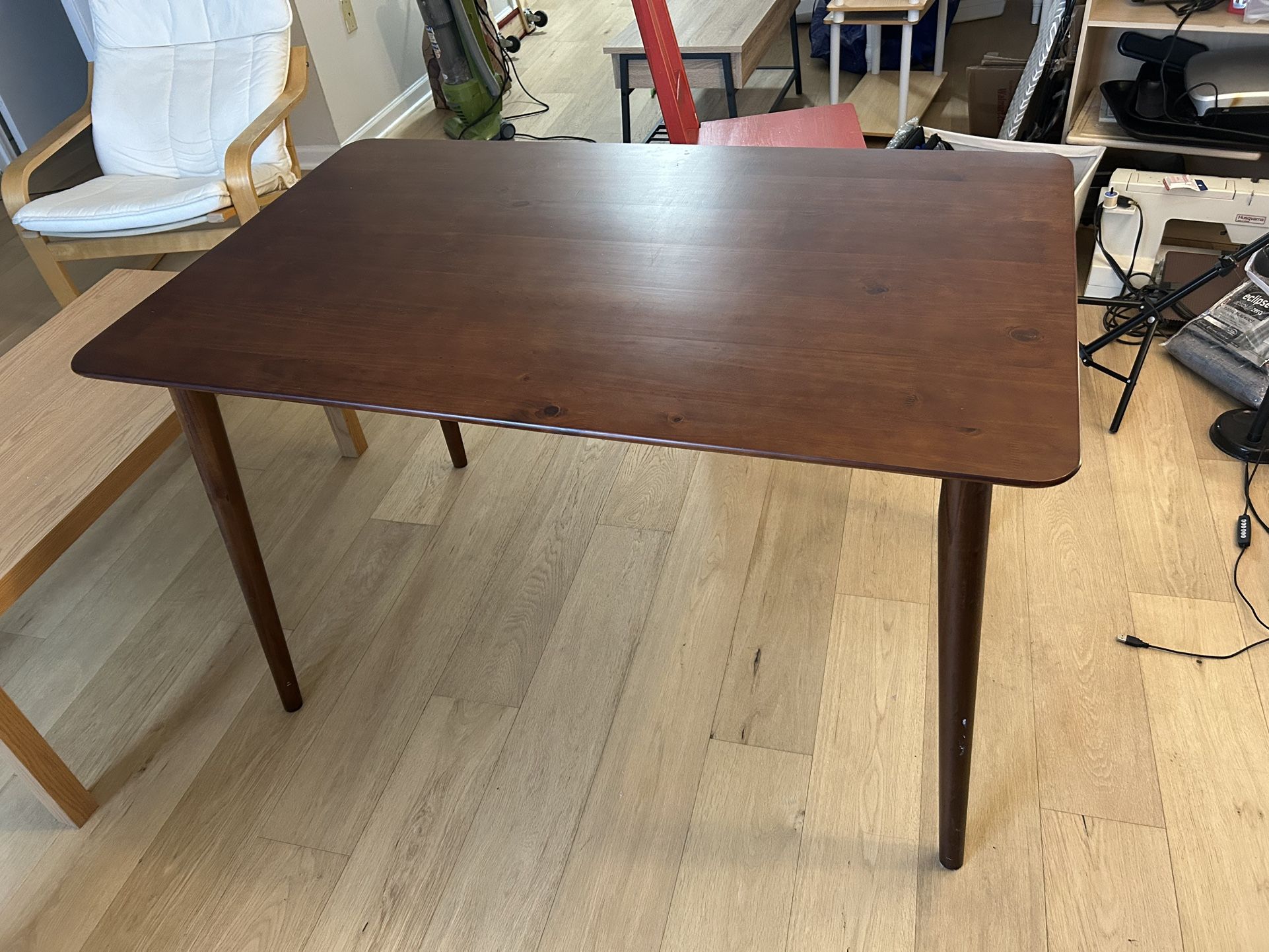 ZINUS Jen 47 Inch Dining Table, Solid Wood Kitchen Table, Espresso