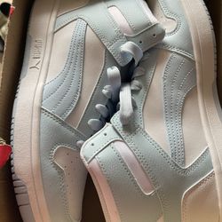 Women’s Shoes 