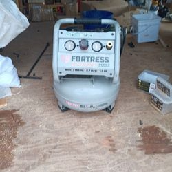 Fortress  150 Psi Air Compressor 
