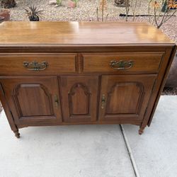 Thomasville wood drop leaf buffet sideboard