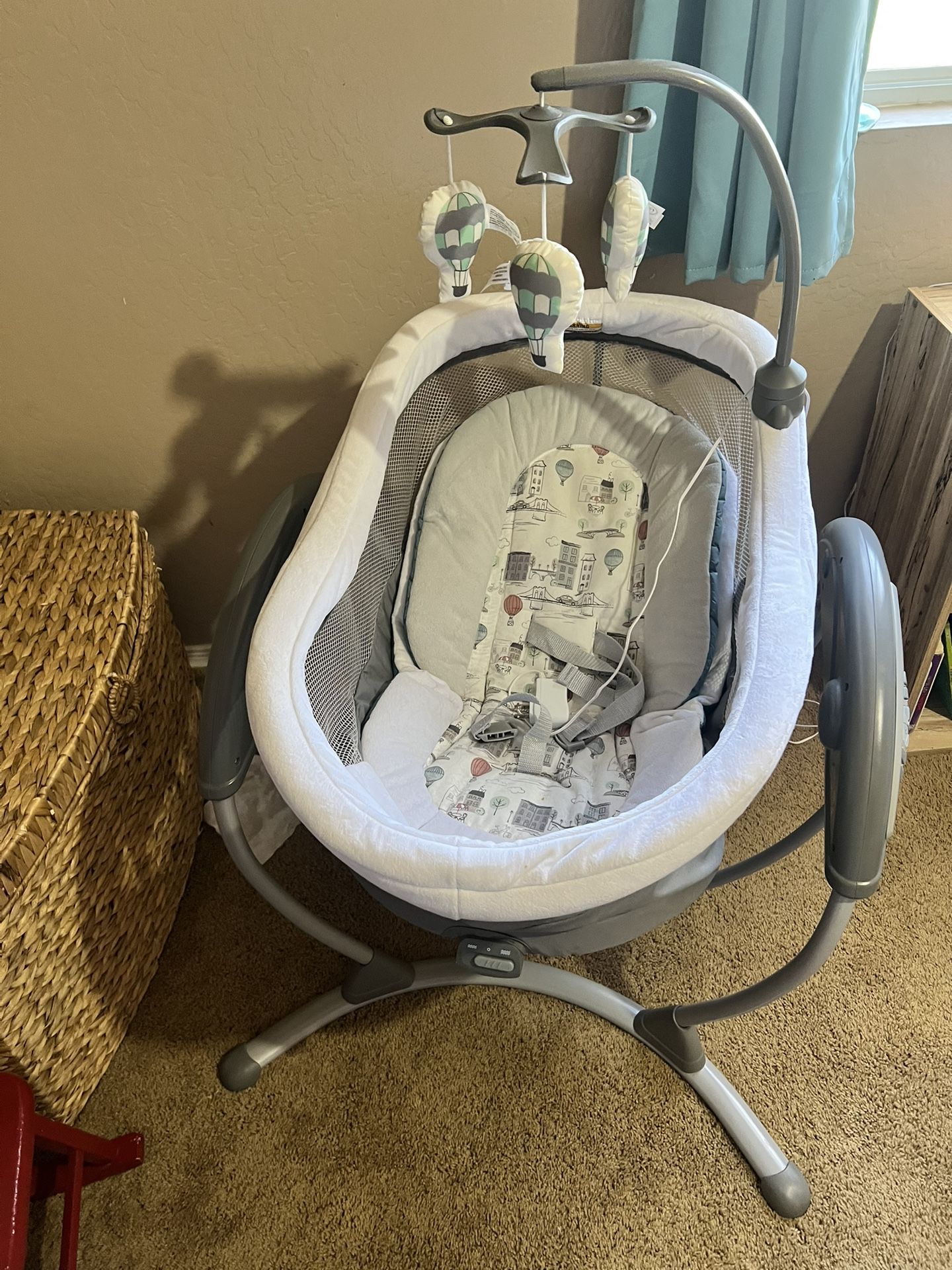 Graco Baby Swing